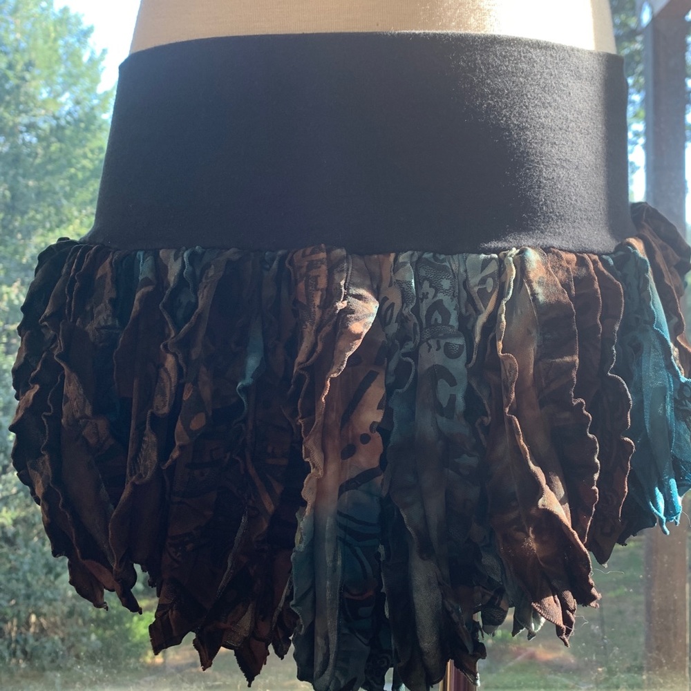 Pixie festival skirt Size M L
